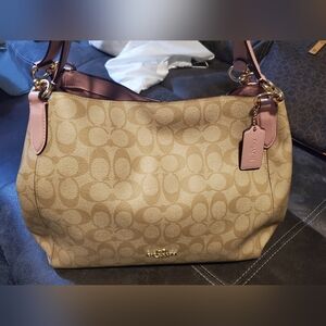 Coach signature hallie